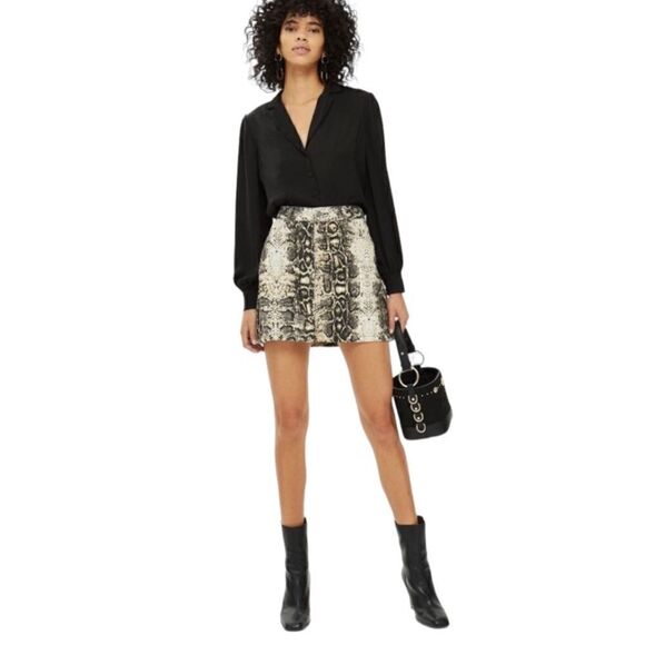 #113 BLANK NYC Snakeskin Jean Skirt - Picture 1 of 8